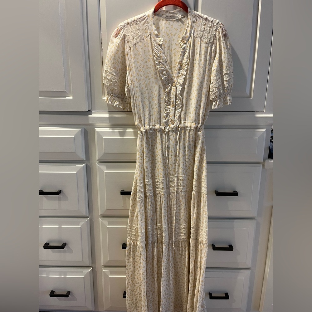 Floral White Maxi Dress - Picture 12 of 12